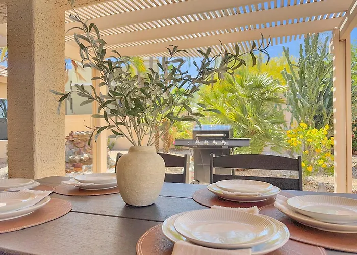 Nacoma Holiday home *